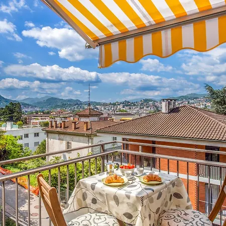 Casa Nova Bella With Free Parking - Happy Апартаменты