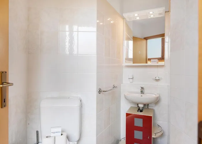 アパート Casa Nova Bella With Free Parking - Happy ルガーノ